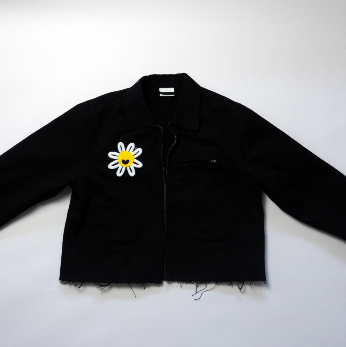 "nOt So CoMmoN" Cropped Jacket - Black